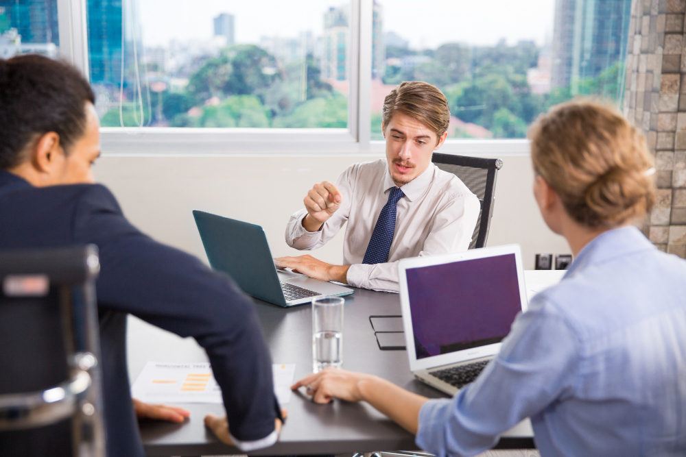 After the PEO Experience: Why Smart Business Leaders Are Switching to Fractional HR Services